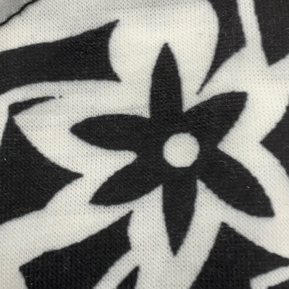 NWOT black and whited printed dress, size M(6) - Picture 7 of 7